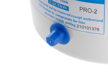 Накопительный бак 7,6 л