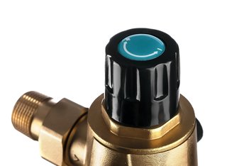 Фильтр Гейзер-Бастион 7508075233